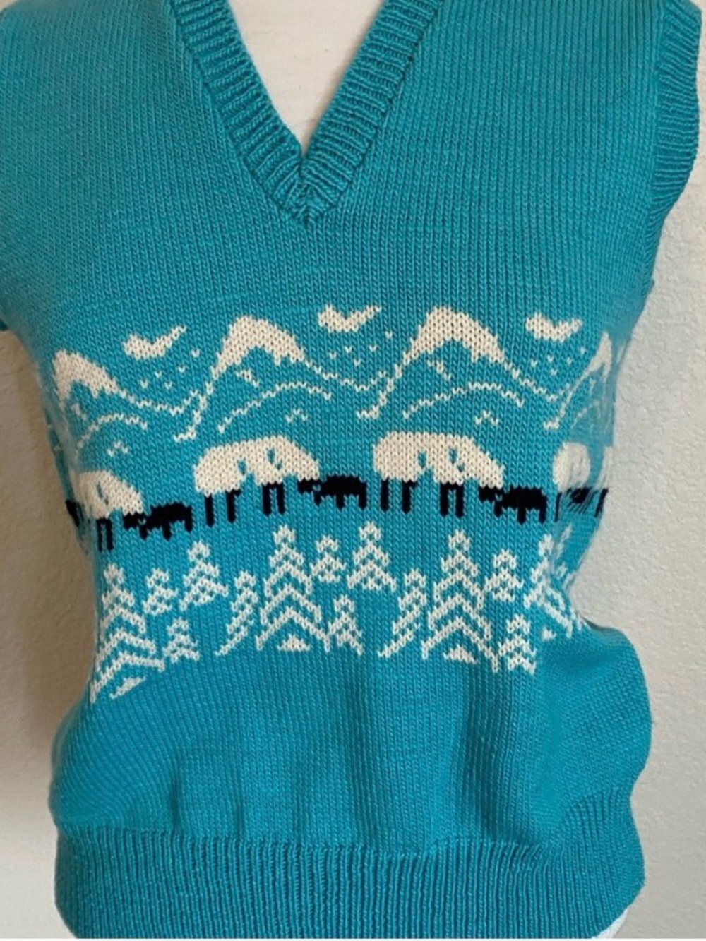 Turquoise V-Neck Nordic Sheep Sweater Vest